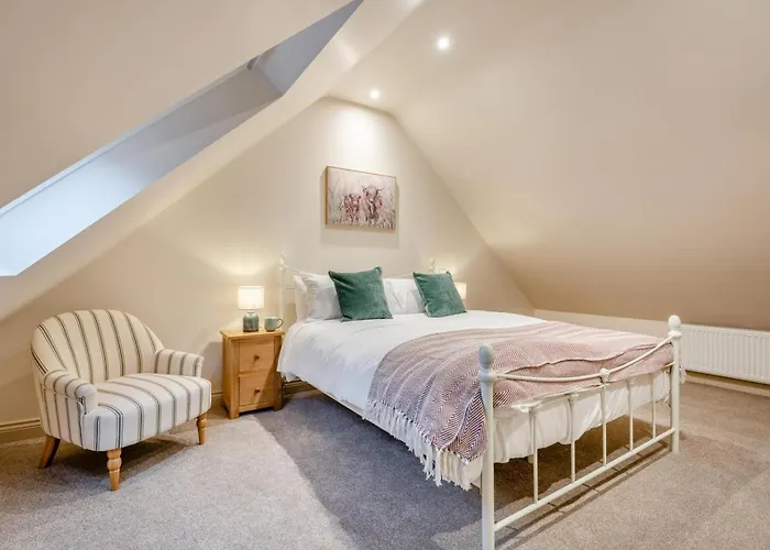 2 Bed In Oc-f34013 Semesterbostad