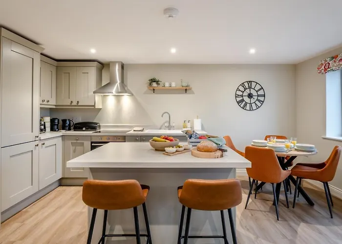 2 Bed In Oc-f34013 *