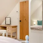 2 Bed In Oc-f34013