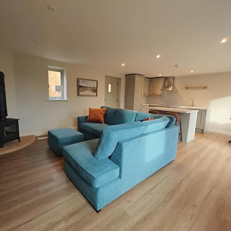 2 Bed In Oc-f34013 *