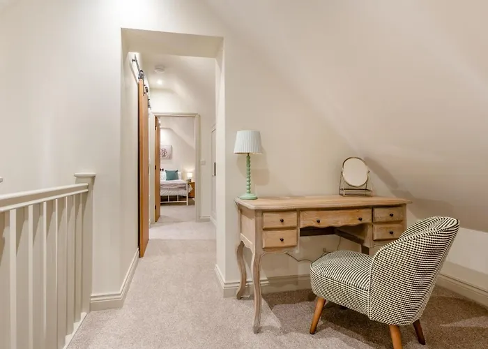 2 Bed In Oc-f34013 Semesterbostad