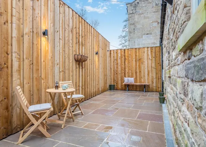 2 Bed In Oc-f34013 別荘 *